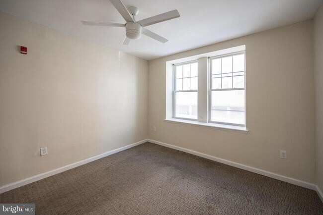 Building Photo - 1501 W Allegheny Ave