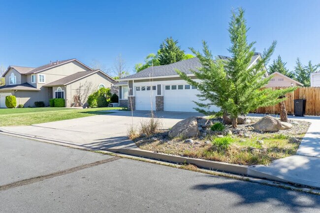 Building Photo - 14350 Ghost Rider Dr