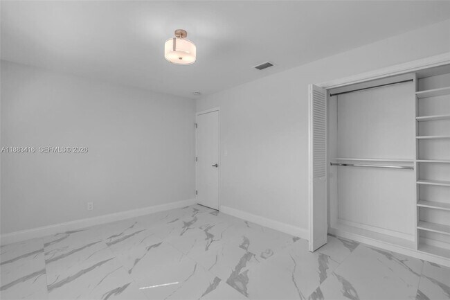 Building Photo - 465 NW 11th St