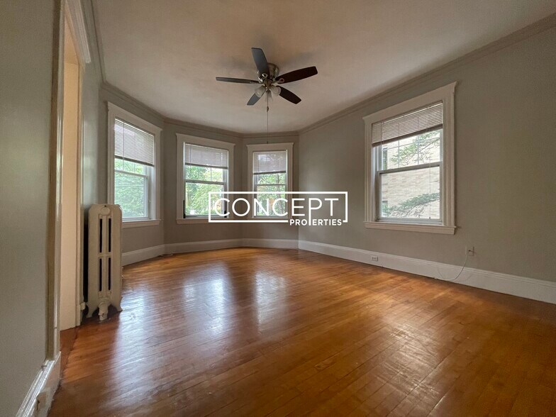 Building Photo - 8 Forest St