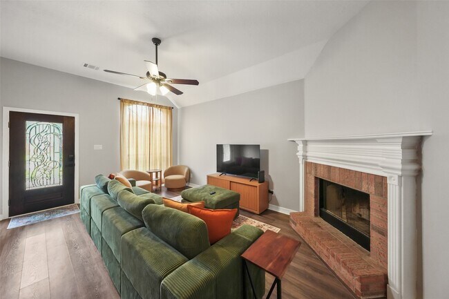 Building Photo - 11307 Alcott Dr