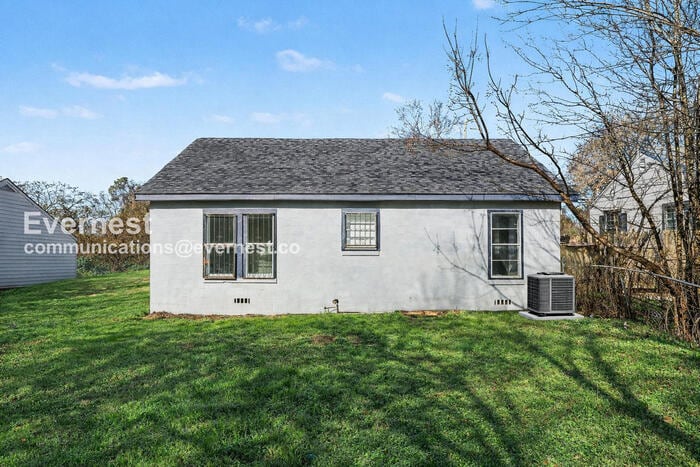 Building Photo - 2028 13th St N