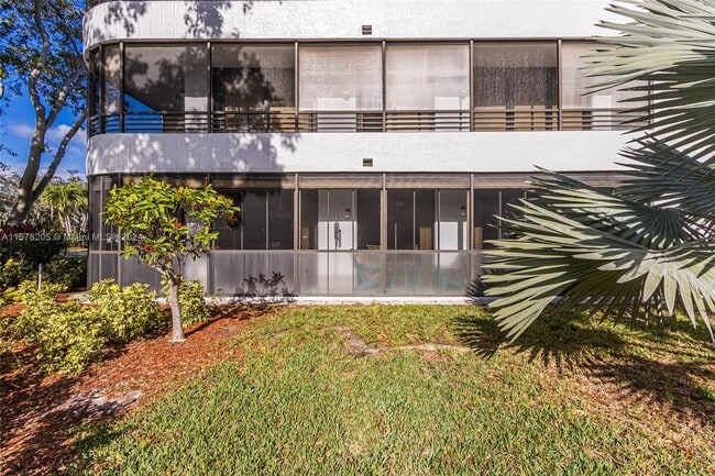 Building Photo - 1410 Sheridan St