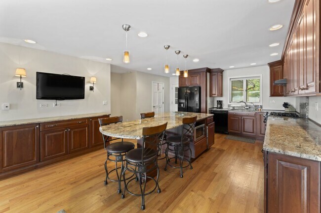 Building Photo - 25678 W Long Beach Dr