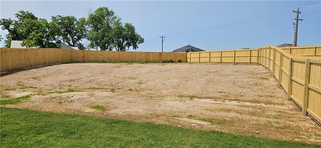 Building Photo - 6801 Toby St