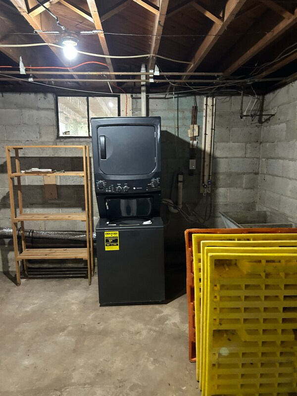 Building Photo - 741 S East Ave