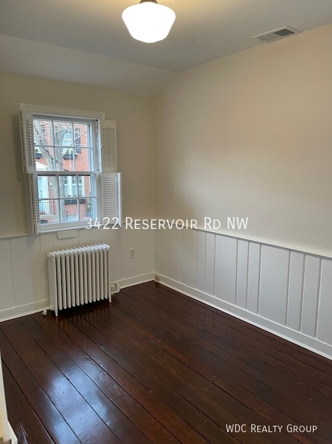 Building Photo - 3422 Reservoir Rd NW