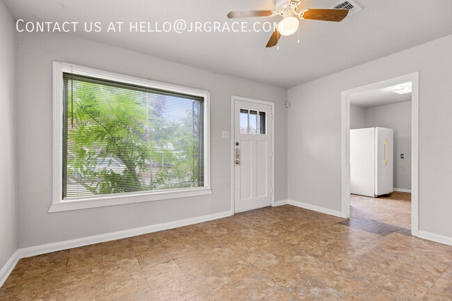 Building Photo - 3616 Live Oak Ave