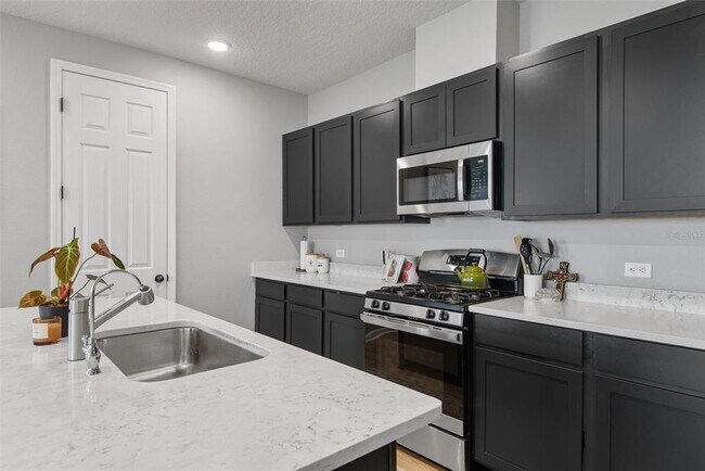 Building Photo - 26 Winged Elm Ct