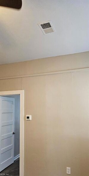 Building Photo - 3313 Downes St