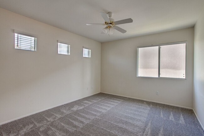 Building Photo - Beautiful 5 Bedroom Home (1 Downstairs) with VIEWS