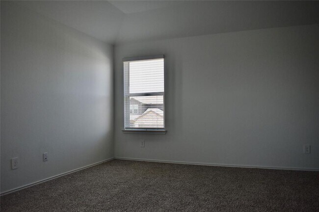 Building Photo - 1811 Legacy Hills Dr
