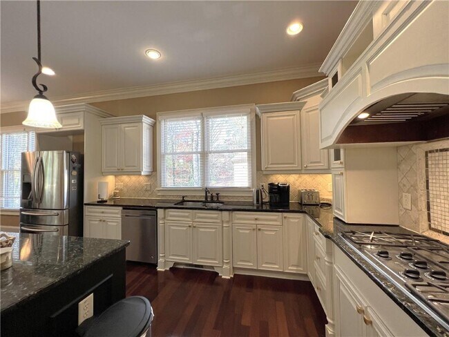 Building Photo - 2210 Bryant Pl Ct
