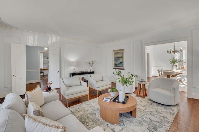 Building Photo - Luxury unfurnished 4BR/4.5BA Tudor in Belle Meade Links.