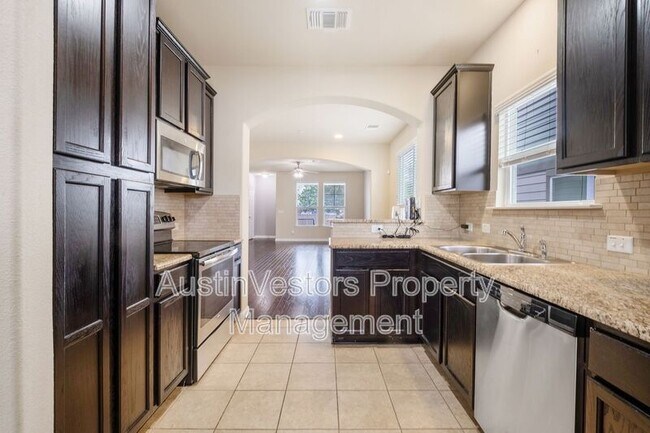 Building Photo - 730 Lost Pines Ln