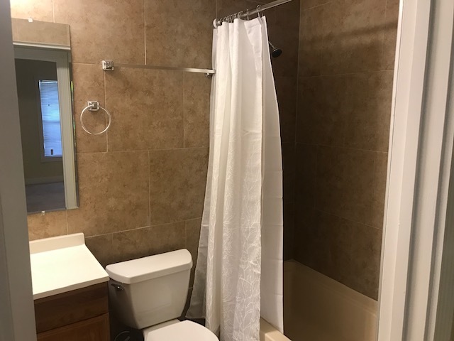 Bath 2 - 144 Reserve Cir