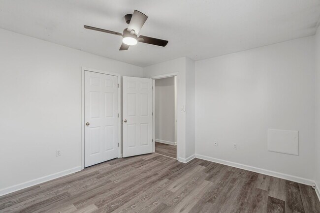 Building Photo - 5205 Cub Cir
