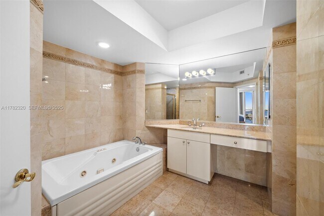 Building Photo - 4775 Collins Ave