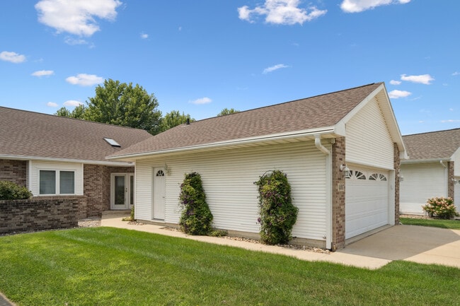 Primary Photo - 4307 Briarwood Dr
