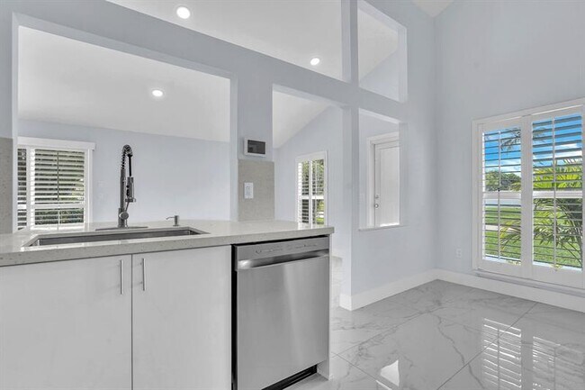 Building Photo - 8389 Rural Ln