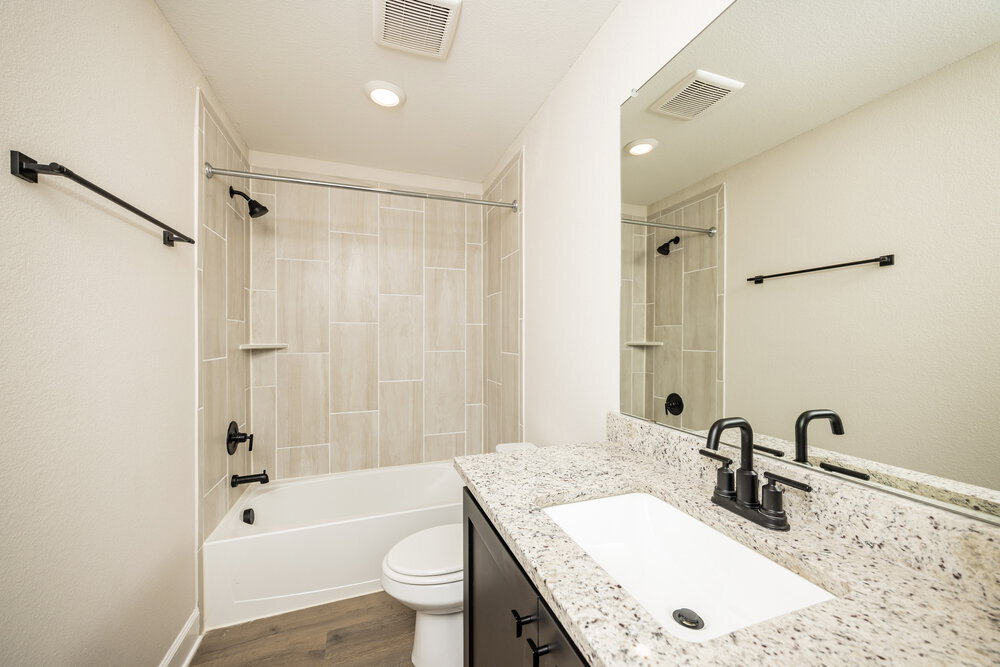 Building Photo - 1213 Bullock Dr