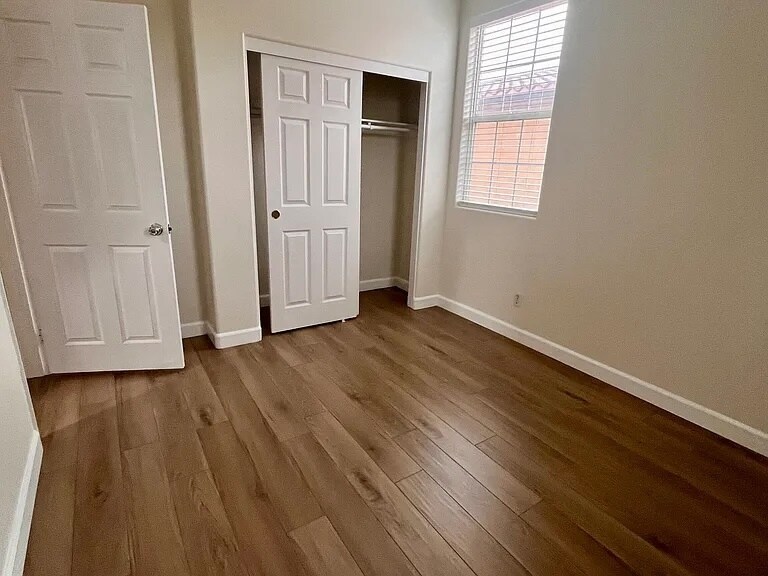 Building Photo - 525 Avenida Ortega