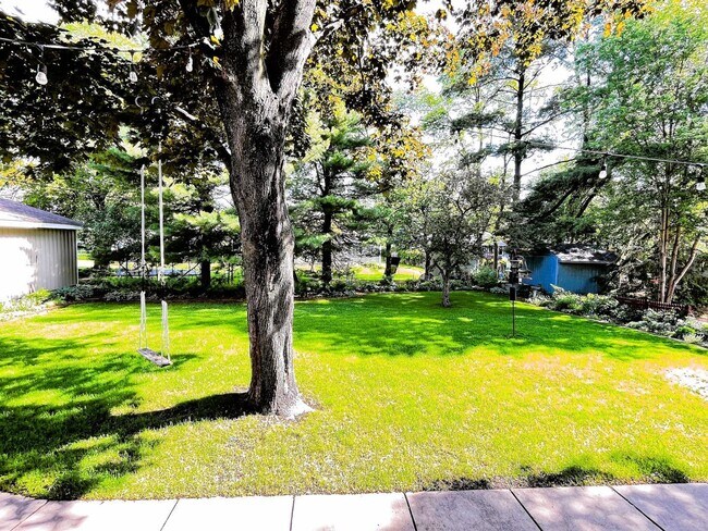 Building Photo - 341 Herman Terrace