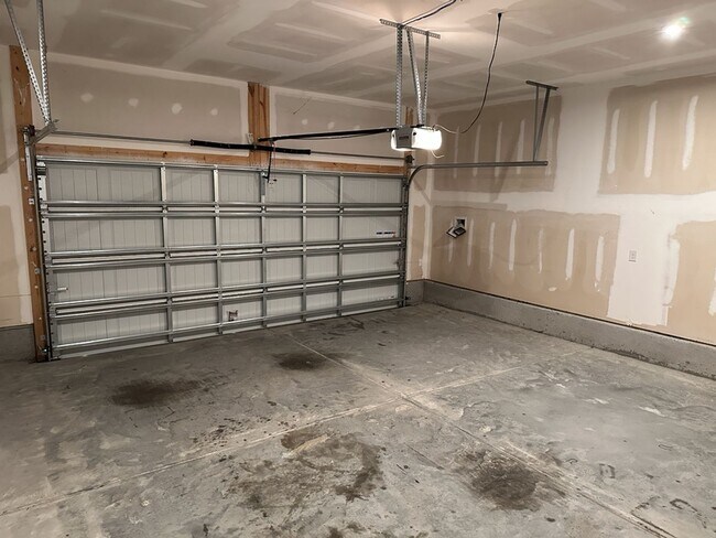 Building Photo - 964 Longleaf Dr