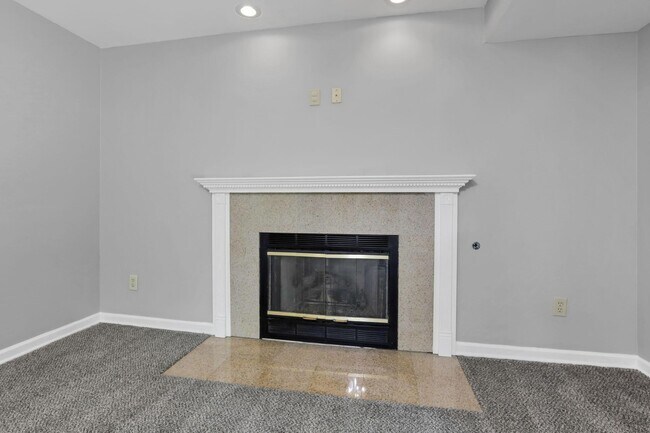Building Photo - 933 Briaro St