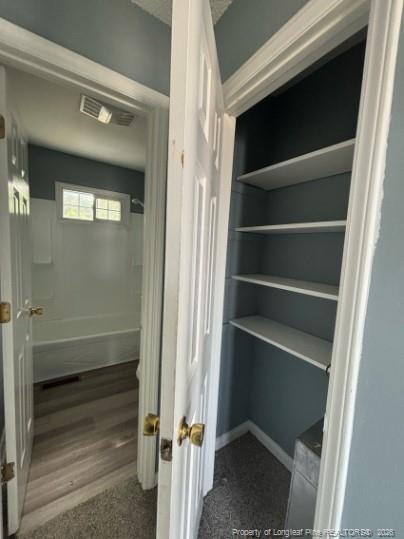 Building Photo - 118 Calvin St