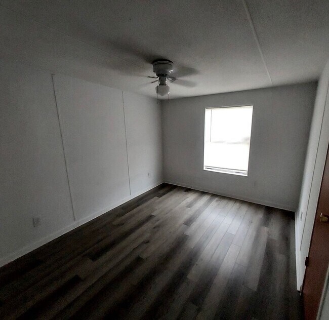 Building Photo - 14 Live Oak Ln