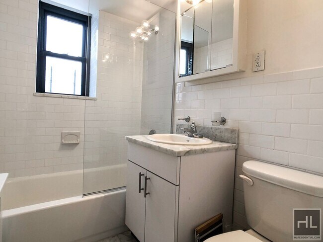 Building Photo - East 82nd Street