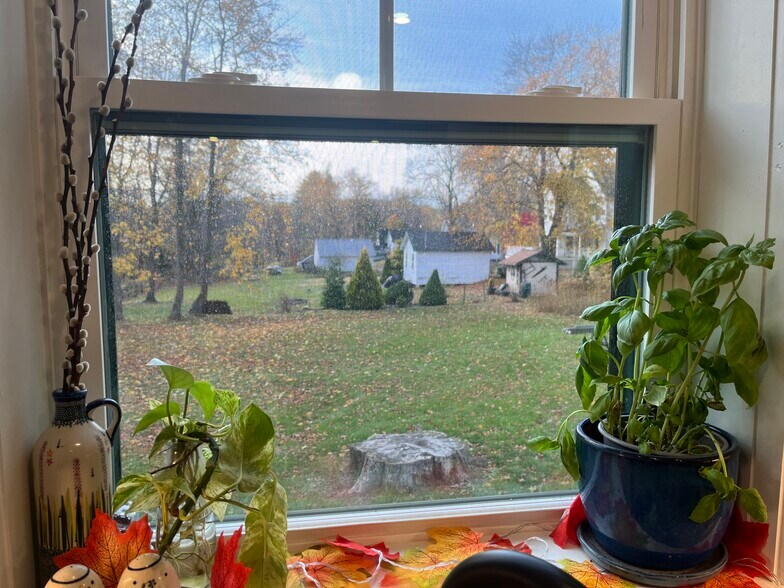 Building Photo - 130 Mount Vernon St