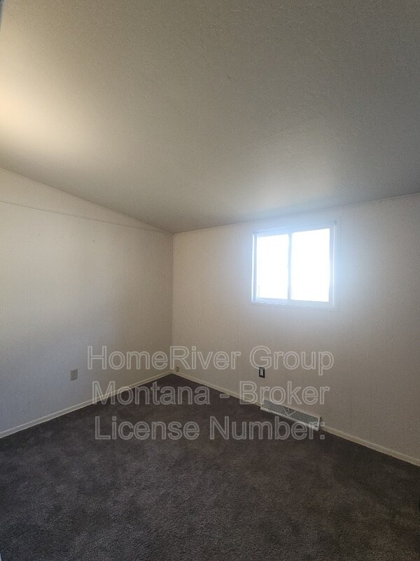 Building Photo - 1809 Defoe St
