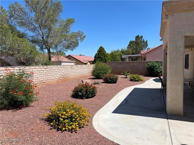 Building Photo - 2516 Sunup Dr