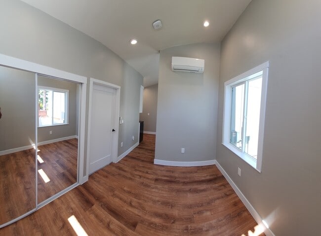 Building Photo - 5347 Bingham Ct