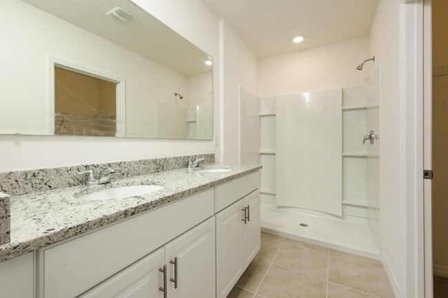 Building Photo - 55 Bella Oaks Dr