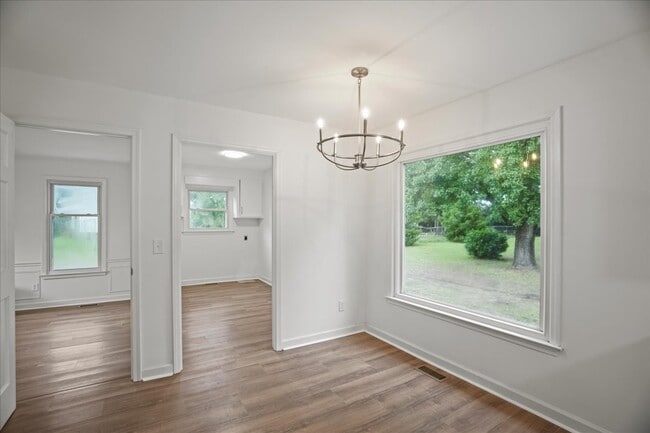 Building Photo - 2321 Queen Ann Rd