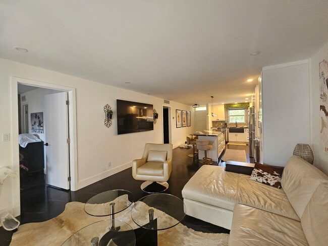 Building Photo - 1541 S Ocean Blvd