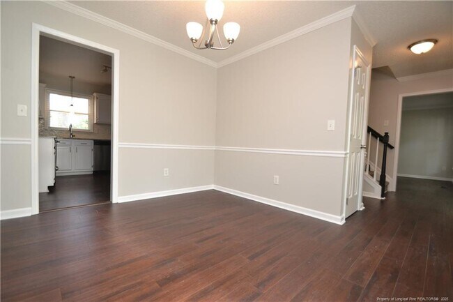 Building Photo - 712 Penncross Dr