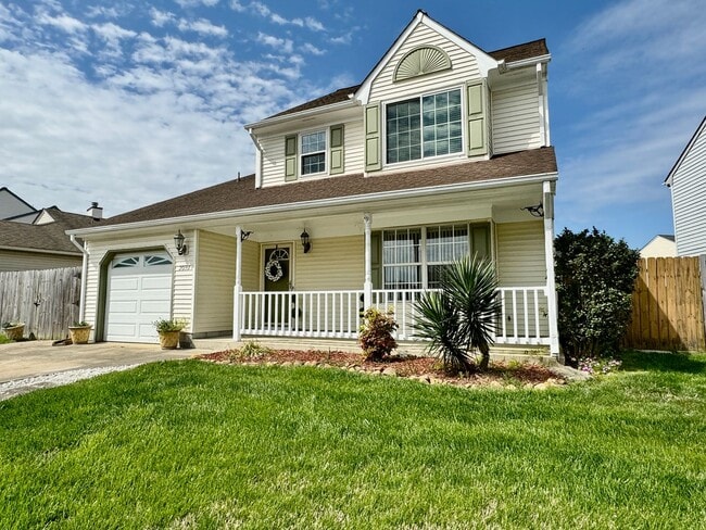 Primary Photo - 4-Bedroom Home in Rock Creek Available NOW...