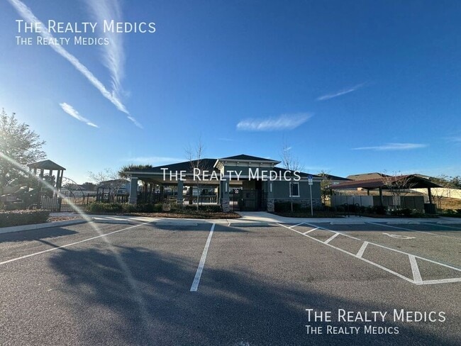 Building Photo - 5239 Mahogany Dr