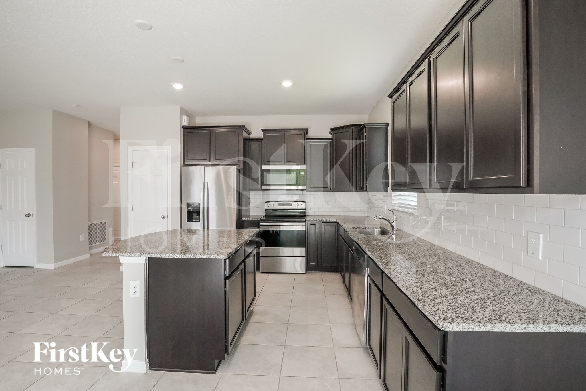 Building Photo - 1869 Cayman Cove Cir