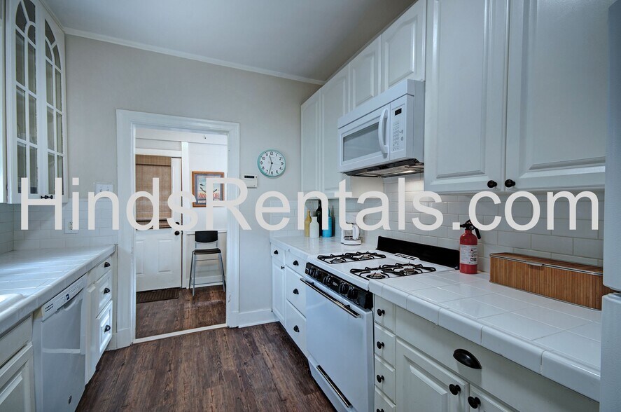 Building Photo - 1110 Quinn St