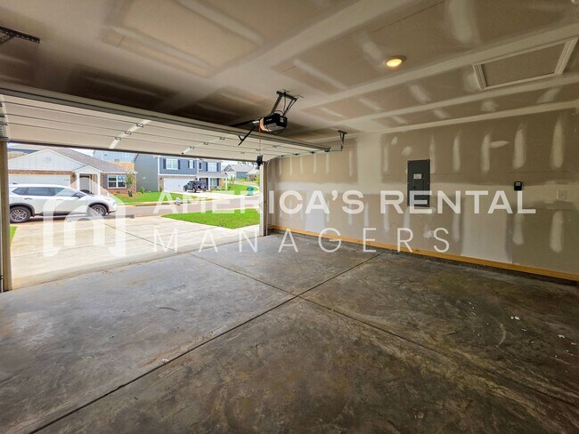 Building Photo - New Construction for Rent in Tuscaloosa, AL! DEPOSIT PENDING!