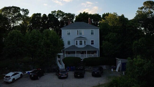Building Photo - 24 Griggs Ln