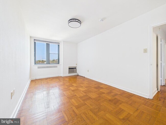 Building Photo - 2601 Pennsylvania Ave