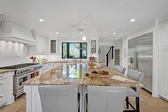 Building Photo - 2035 NE 31st Ave