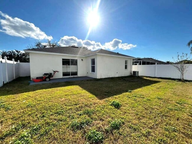 Building Photo - 10618 Logan Chase Ln