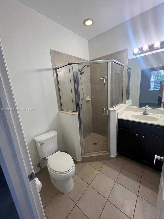 Building Photo - 16934 SW 92nd St Cir